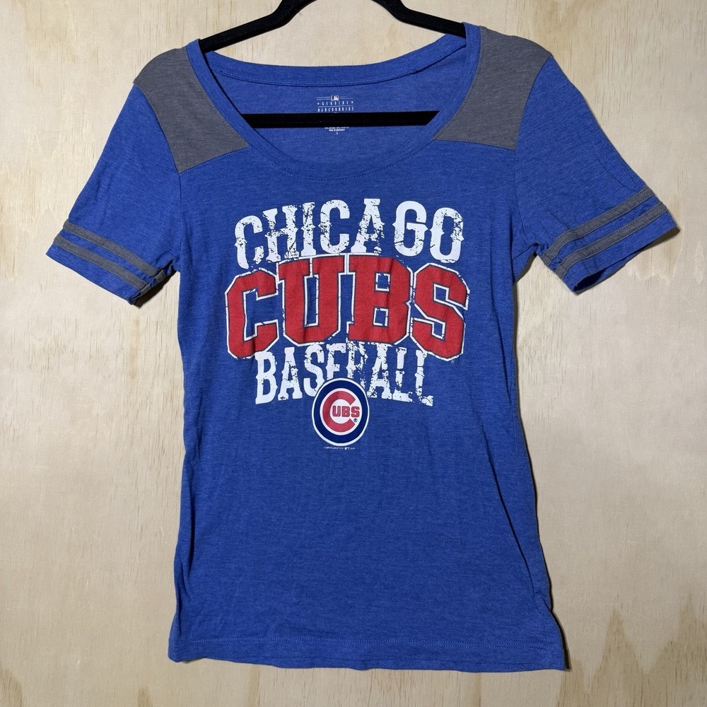 Chicago Cubs Baseball Women's Small Blue Graphic T Shirt MLB Scoop Neck